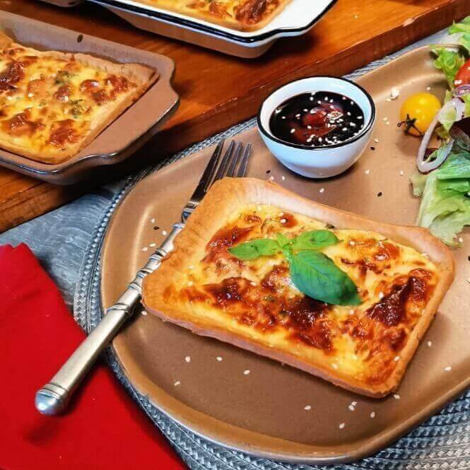 Quiche in the Small Server Divider Quiche in the Small Server Divider