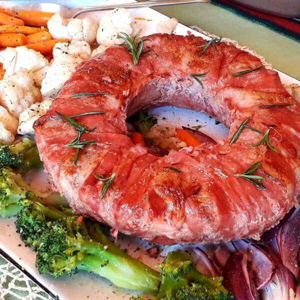 Meat loaf ring wrapped with bacon made in the Cake Pudding Ring